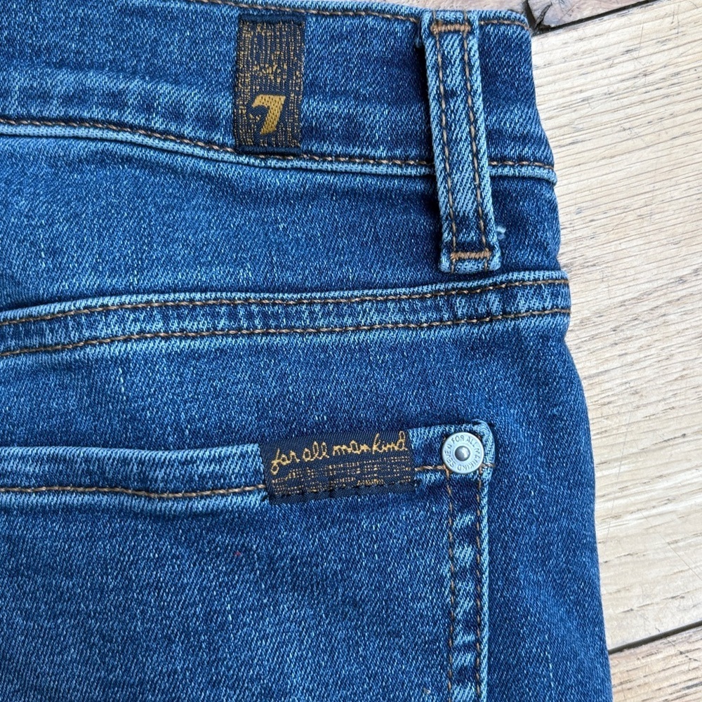 7 For All Mankind Jeans. Size 29 - Picture 5 of 7